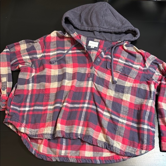 American Eagle Outfitters Red and Purple Plaid Shirt - Picture 1 of 5